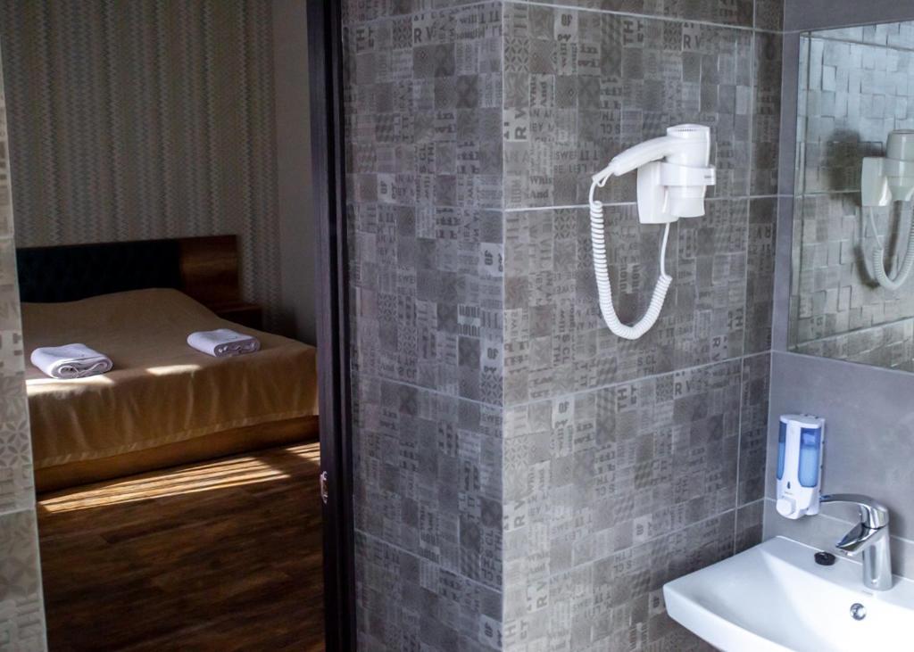 Hotel Dozari Korosztisiv Kültér fotó