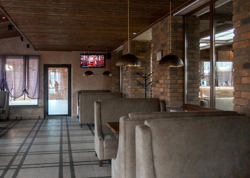 Hotel Dozari Korosztisiv Kültér fotó